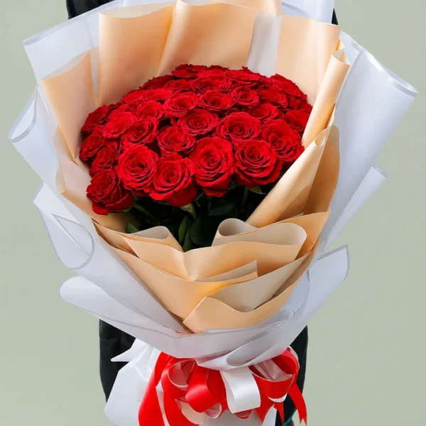 Hand Bouquet of 40 Roses