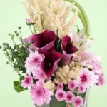 Elegant Calla Lily Glass Vase - Image 3