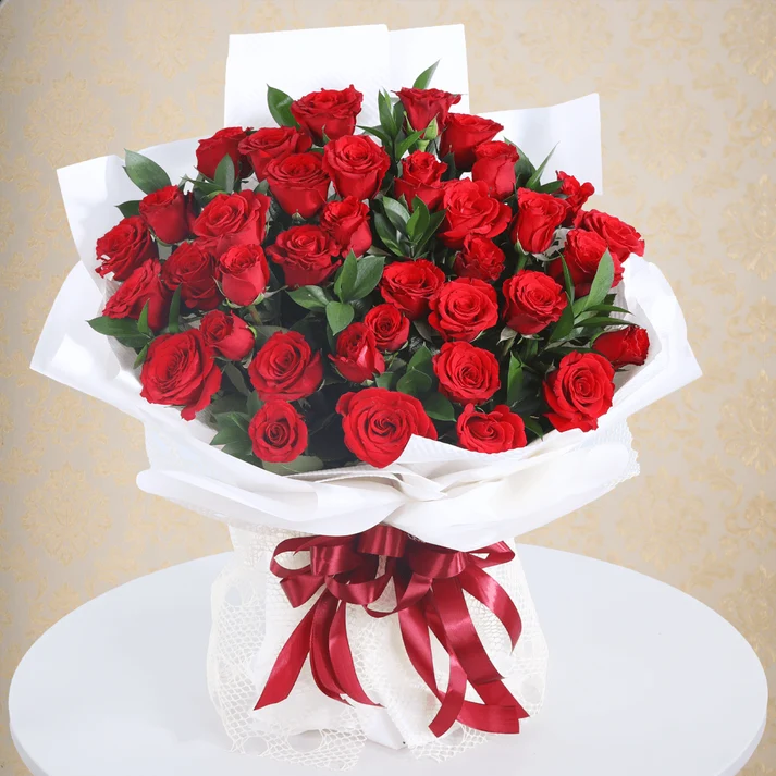 Romantic-Gift-2 Romantic Red Roses Gift - Image 1